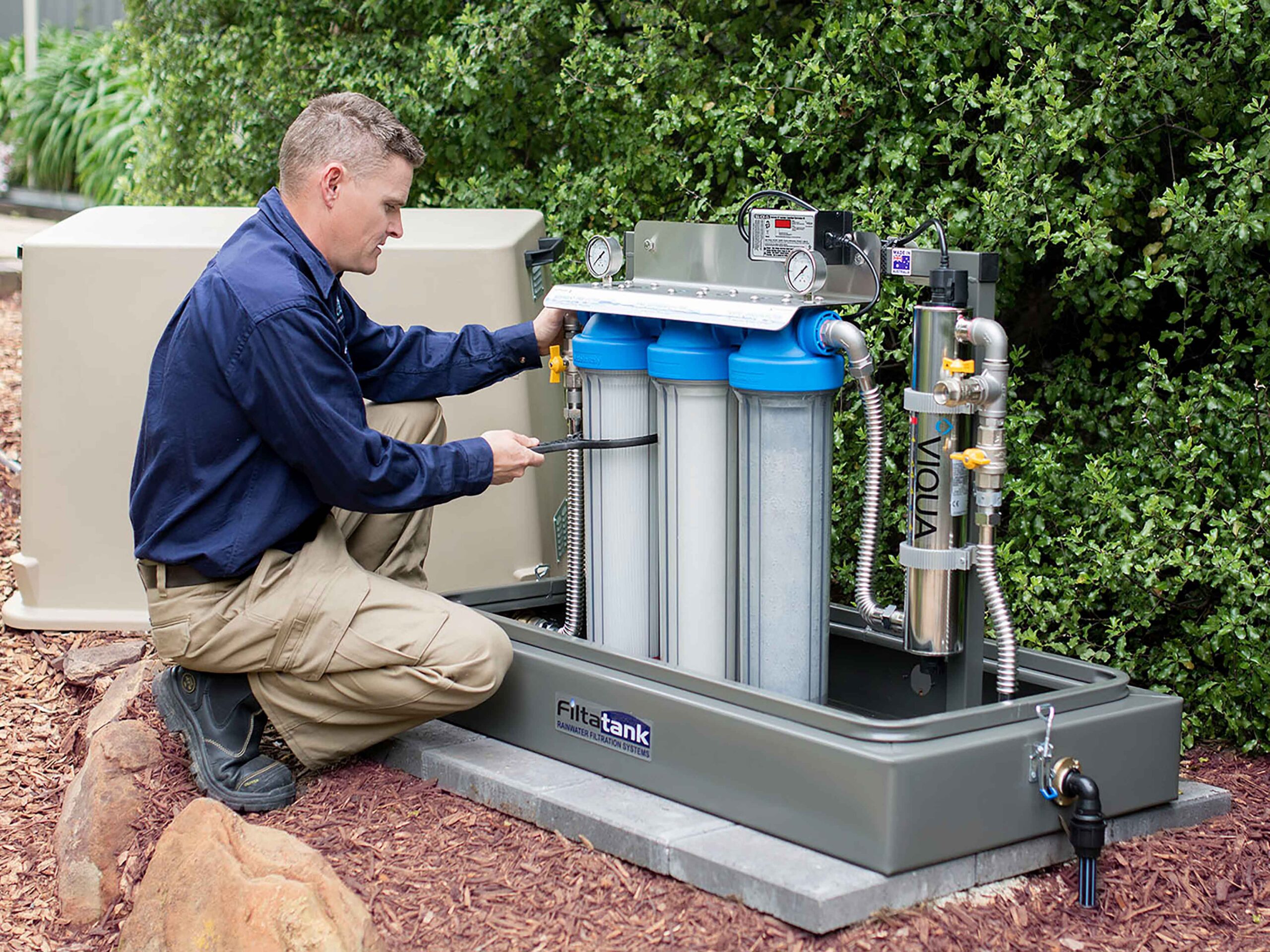 Triple-cartridge-free-standing-rainwater-filtration-system-with-ultraviolet-sterilisation-servicing-picture
